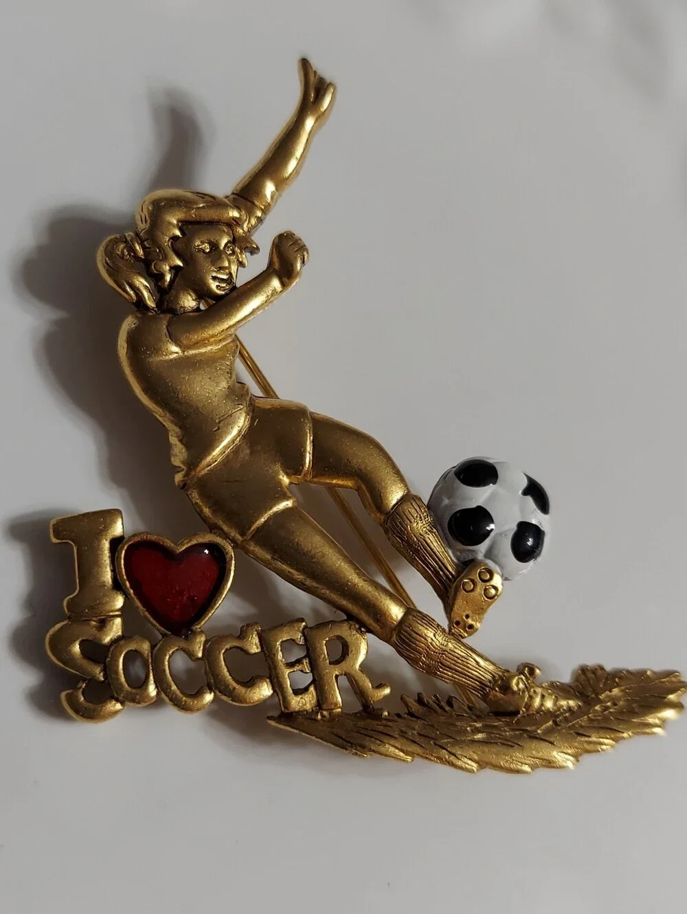 Danecraft Textured-Frosty Gold Tone/Enamel 'I Love Soccer' Brooch/Pin